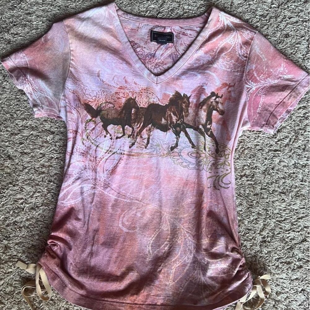 RARE Bit & Bridle 90’s vintage whimsy western pink hued graphic running horses T - Picture 2 of 14